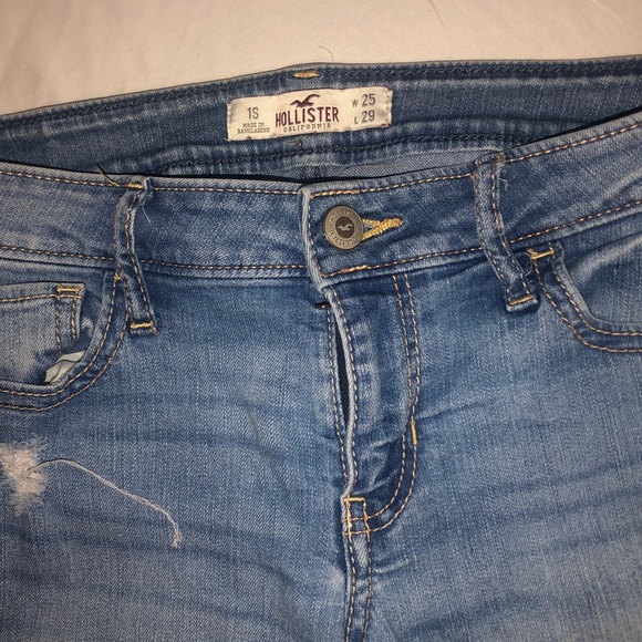 Hollister Light Ripped Jeans *OPEN TO OFFERS* - Picture 2 of 6
